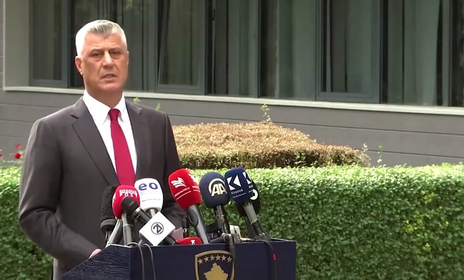 ВІЙСЬКІ ЗЛОЧИНИ: президент Косова подає у відставку, а потім їде до Гааги, тому що звинувачення проти нього підтверджуються.
