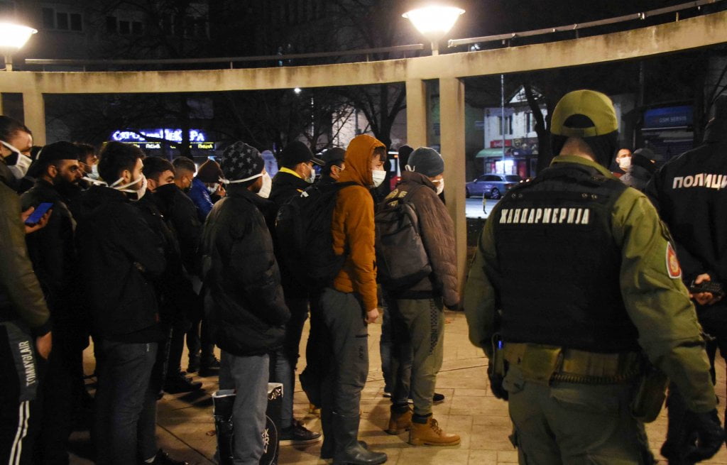 rendŐri aktivitÁs: most a migránsokat fogdosták össze a szerb rendőrök belgrádban RENDŐRI AKTIVITÁS: Most a migránsokat fogdosták össze a szerb rendőrök Belgrádban 62595 10 orig