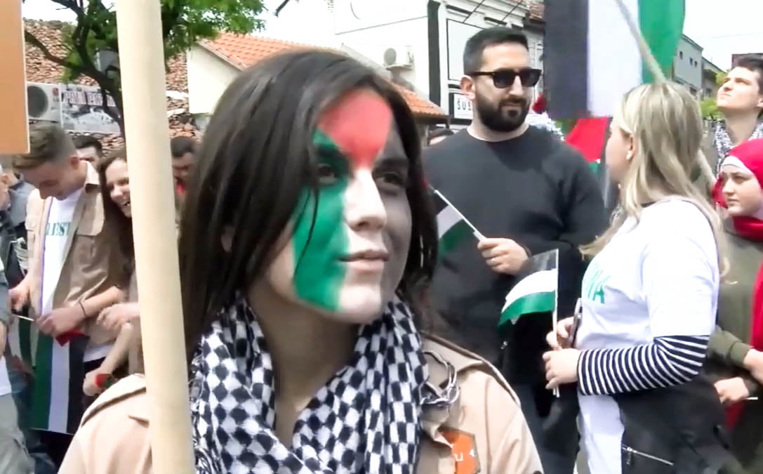 palesztin MEGMOZDULT A SZANDZSÁK: Néhány ezer ember tüntetett a palesztinok mellett para