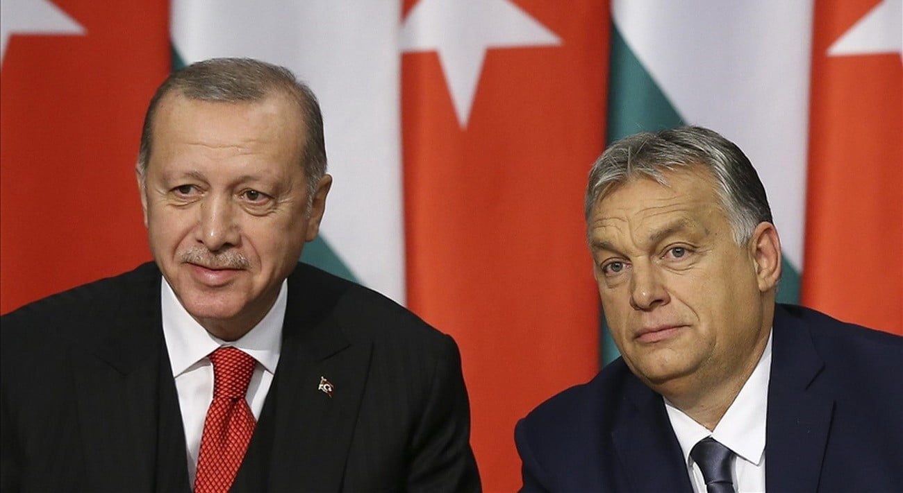 Володар перснів: Орбан вимагає від Брюсселя більше грошей для турків для мігрантів, але максимізує ціни на паливо вдома 1 Ердоган Орбан
