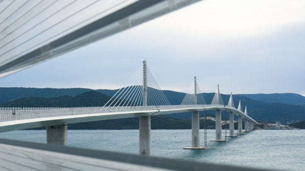 MOST NYÍLIK: Ezekben az órákban nyílikg meg a Pelješac híd
