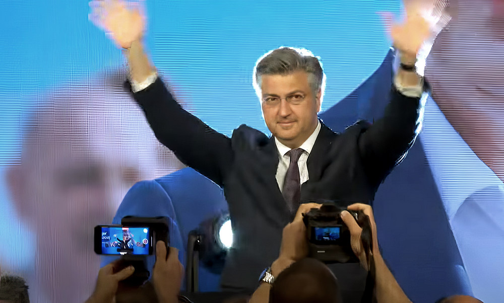 Győztesek és vesztesek: Andrej Plenković a Rocky egyik zenéjére állt a hívei elé, miután - némi túlzással szólva - kiütötte az ellenfelét