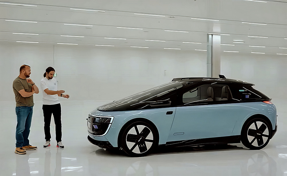Mate Rimac önvezető járművekkel foglalkozó cégét átkeresztelték Vernére, és bemutatták a robotaxik prototípusát