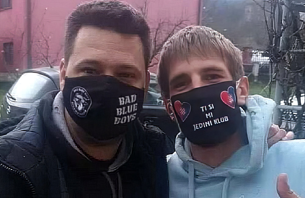 Ha baj van, az egész ország összezár 4 A zágrábi Dinamo és a spliti Hajduk szurkolója, amikor segíteni kell, a többit majd a stadionban lerendezik