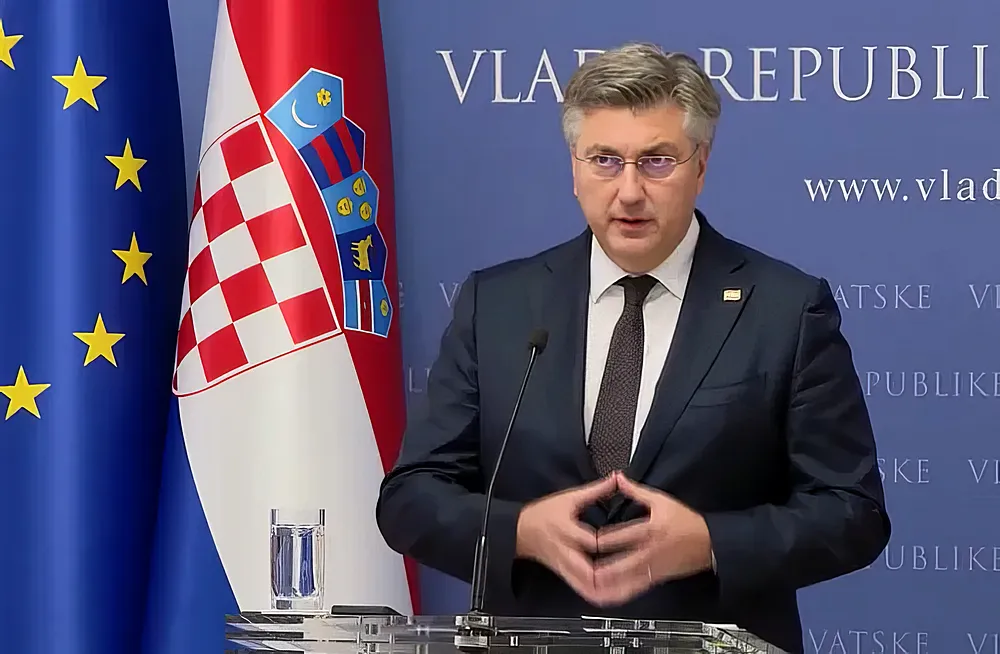 Beroš ártatlannak vallja magát, december 29-én lesz az elnökválasztás 4 Andrej Plenković miniszterelnök bejelentette, hogy a kormány csütörtökön dönt az elnökválasztás kiírásáról, amelyet december 29-én, vasárnap tartanak meg