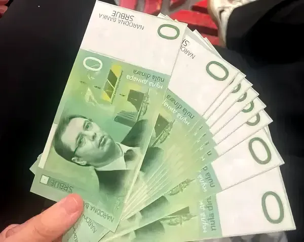 A belgrádi egyetemisták új pénzt hoztak forgalomba