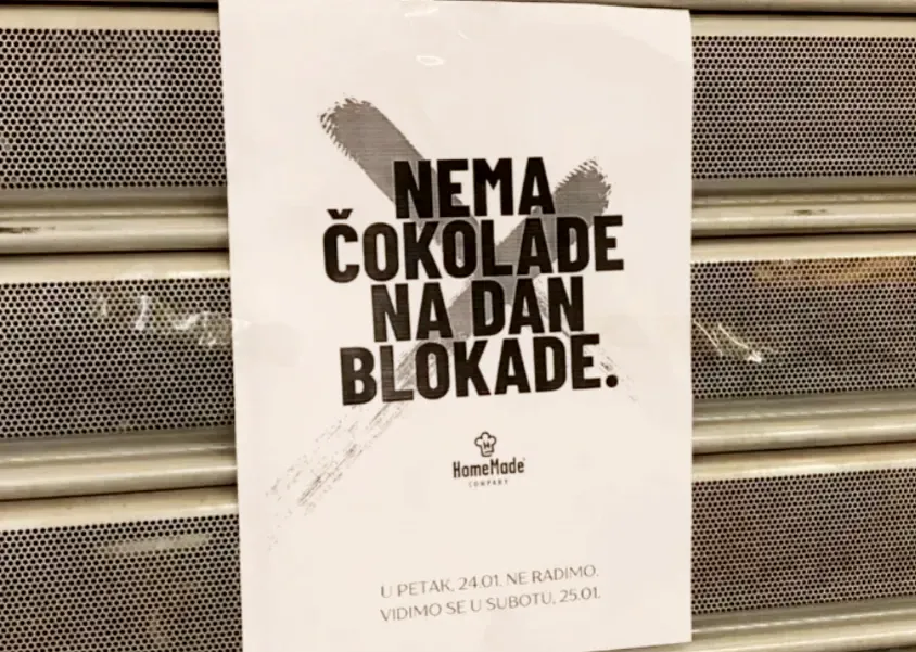Nincs csokoládé a blokád napján - egy szerbiai édesség bolt közleménye