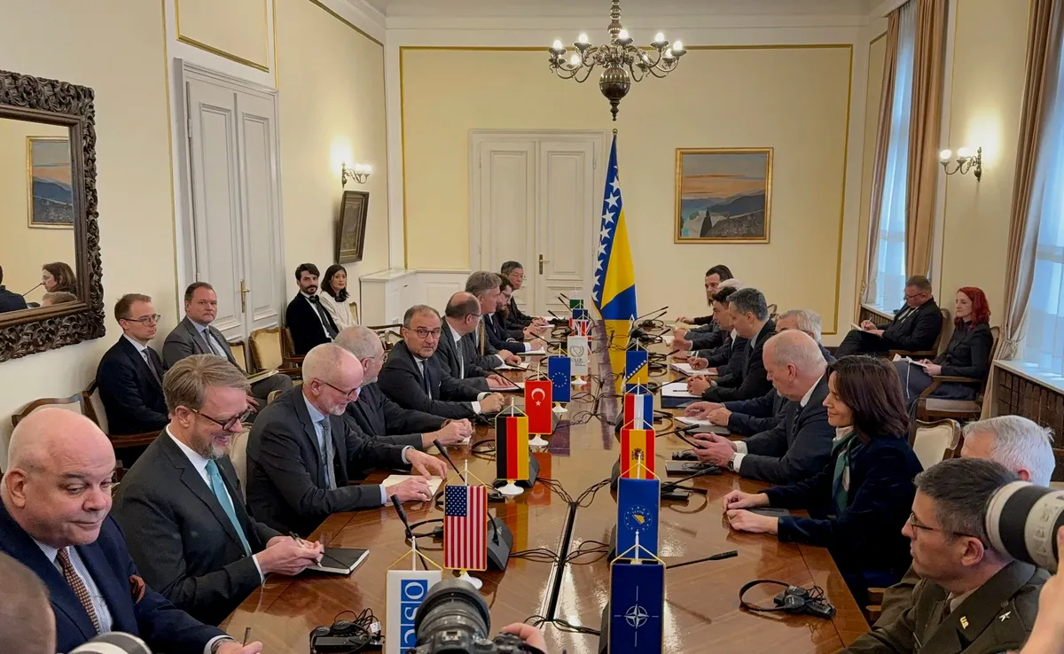 A boszniai elnökségben tartott találkozó - alkotmányos rend