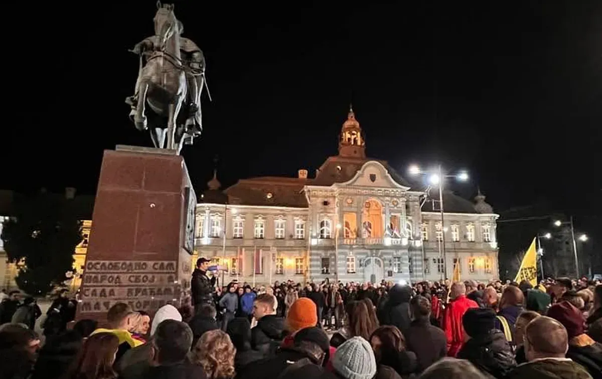 Népgyűlésre fel: feléled a közvetlen demokrácia Szerbiában? 2 A bánáti Nagybecskereken (Zrenjanin) március 19-én tartották meg az első népi gyűlést