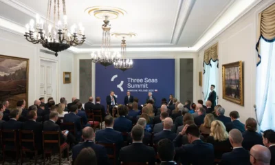 A Három Tenger Kezdeményezés keretében a horvát miniszterelnök Varsóban részt vesz egy panelbeszélgetésen a lengyel elnökkel és az amerikai energiaügyi miniszterrel Plenkovic úgy véli, hogy számos globális kihívással összefüggésben a #3SI formátum politikai és geostratégiai jelentőséggel bír.