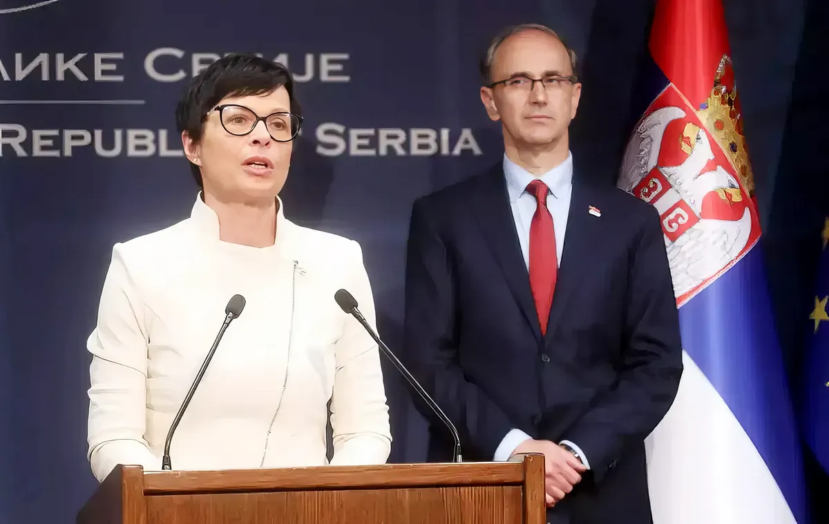 Kölcsönös bizalmatlanság, vajon jó úton jár-e Szerbia, amely Európába (nem igen) igyekszik?