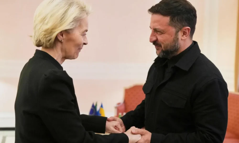 Leyen mintha irracionálisan "politikailag szerelmes lenne Zelenszkijbe", ezért elhanyagolja az EU érdekeit, míg Zelenszkij aláírta az ásványianyag-egyezményt Trumppal, mert az az ő érdekeit szolgálja - írja az alább elemzésre kerülő cikkhez csatolt képet kommentálva a zágrábi Jutarnji list