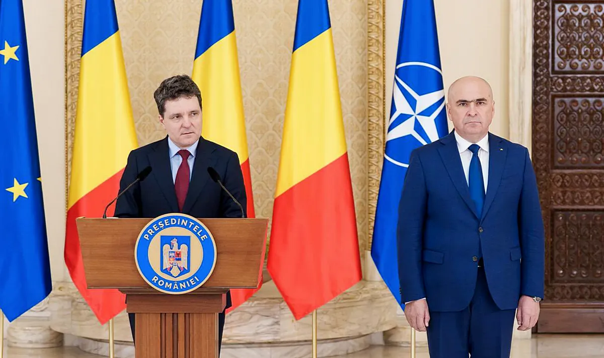 Nicușor Dan szerint sokan csodálkoztak azon, hogy a kormányalakítási tárgyalások miért tartottak egy hónapig. Szerinte konszolidált demokráciákban az ilyen folyamatok még tovább tarthatnak. Nicușor Dan román elnök Ilie Bolojant bízta meg kormányalakítással Romániában