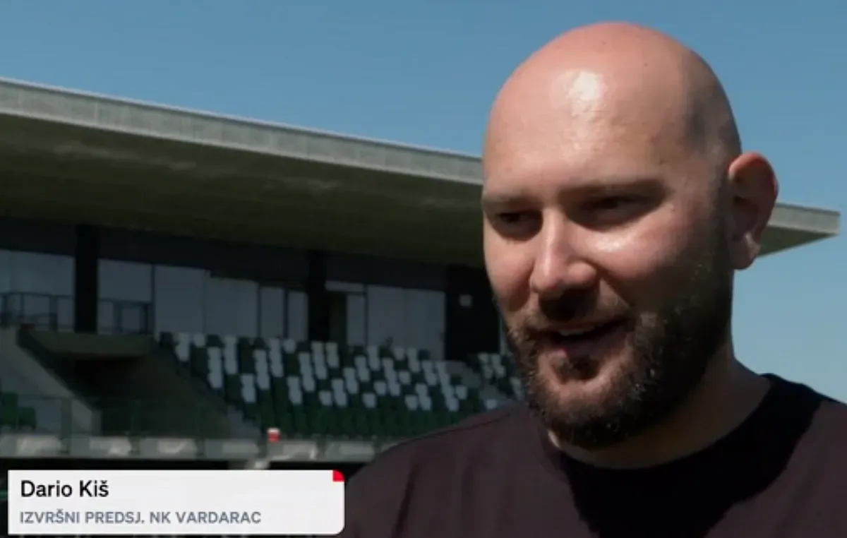 Stadion a libalegelő mellett a horvátországi Várdarócon 3 Teljesült Dario Kišnek, az NK Vardarac klub ügyvezető elnökének is az álma