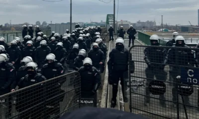 Tavaly december közepén a rezsim rendőrökkel védte a régi Száva-hidat