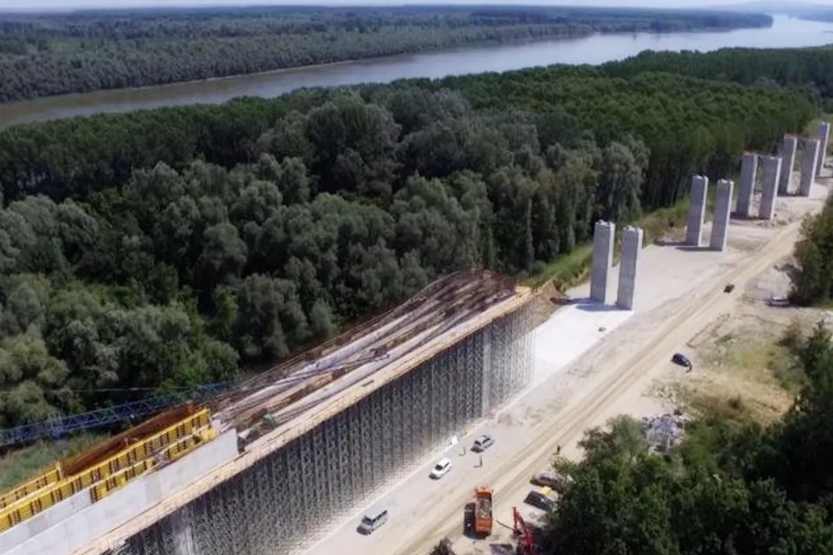 A viadukt, 2019-es állapot, a Belgrád–Újvidék közötti gyorsvasút legszebb része, kilátás szempontjából