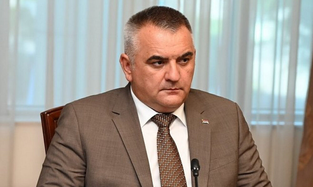 Dodik az eddigi mezőgazdasági minisztert jelölte miniszterelnöknek, és már az október 25-re kiírt referendum kérdését is megfogalmazta
