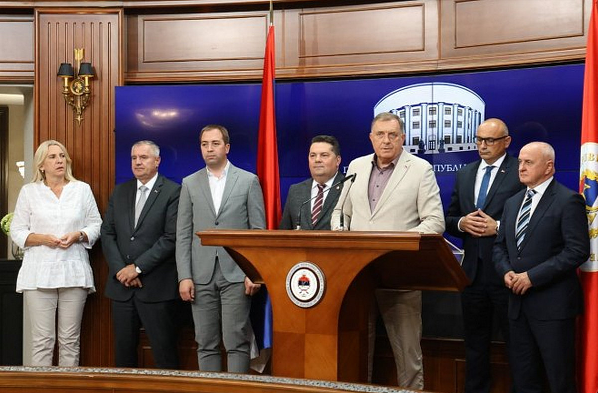 Dodik a boszniai szerb koalíció ülése után "tömöríti a sorokat" és őrzi a mandátumát