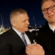 Fico és Vucic május kilencedikén kéz a kézben Moszkvában