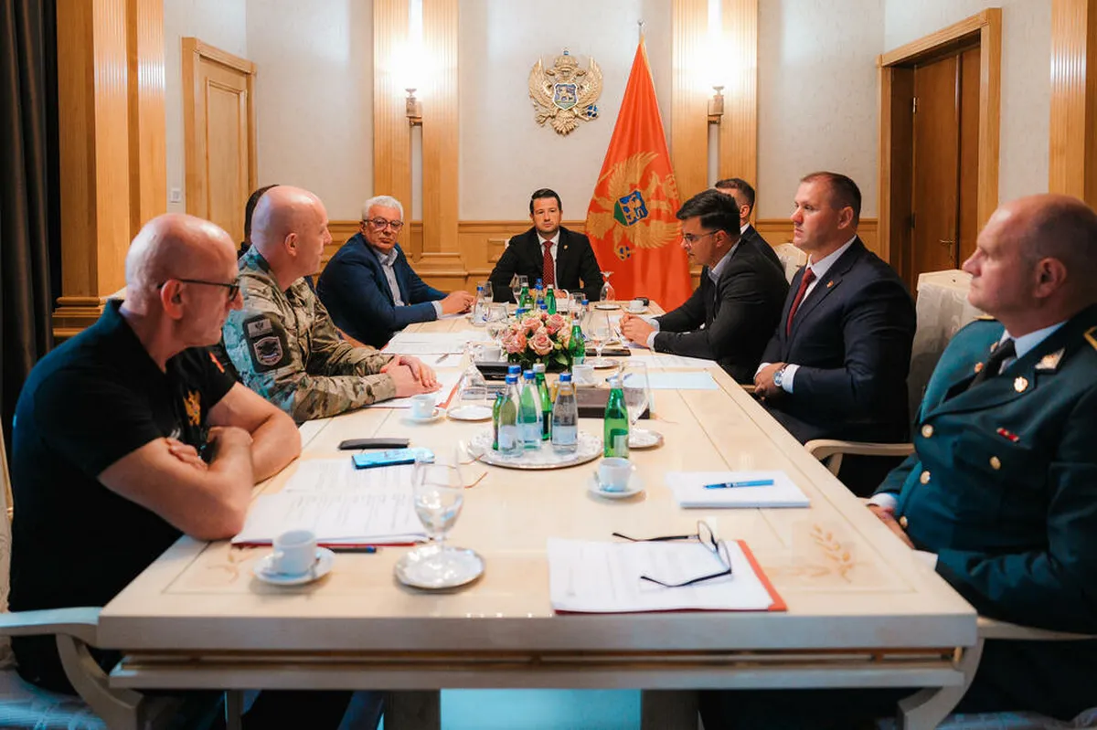 Apokaliptikus tűzvész sújtja Montenegrót, több város is veszélyben van 3 A nemzetbiztonsági tanács rendkívüli ülése