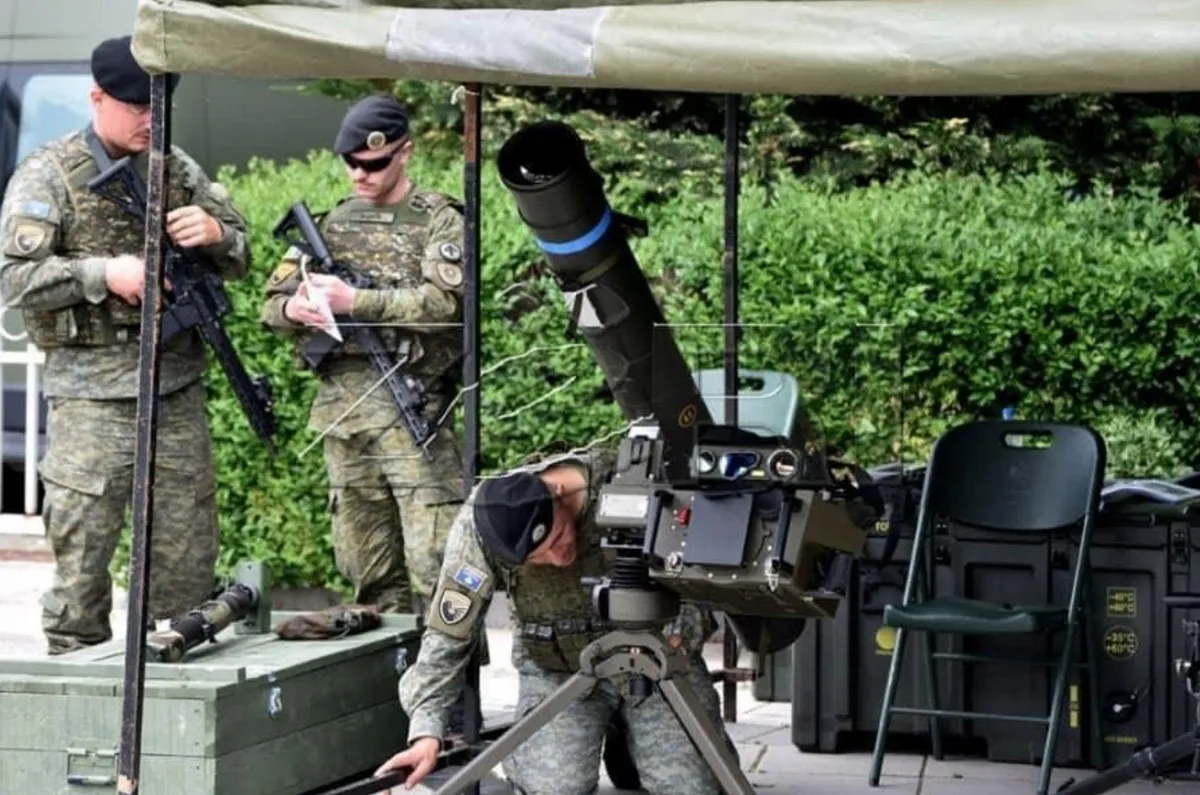 Koszovói katonák ismerkednek a török (NATO) fejlesztésű ATGM – OMTAS páncéltörő rakétarendszerrel, miután a szerb elnök kijelentette, hogy Szerbia tanknagyhatalom a Balkánon