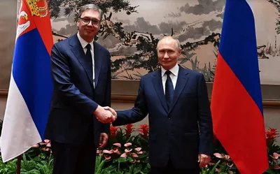 A szerb és az orosz elnök "atomozott" is Pekingben