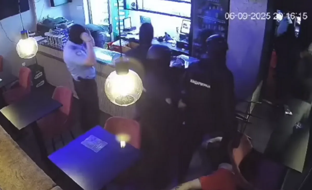 Razzia az egyik Banja Luka-i vendéglőben (Forrás: Screenshot)