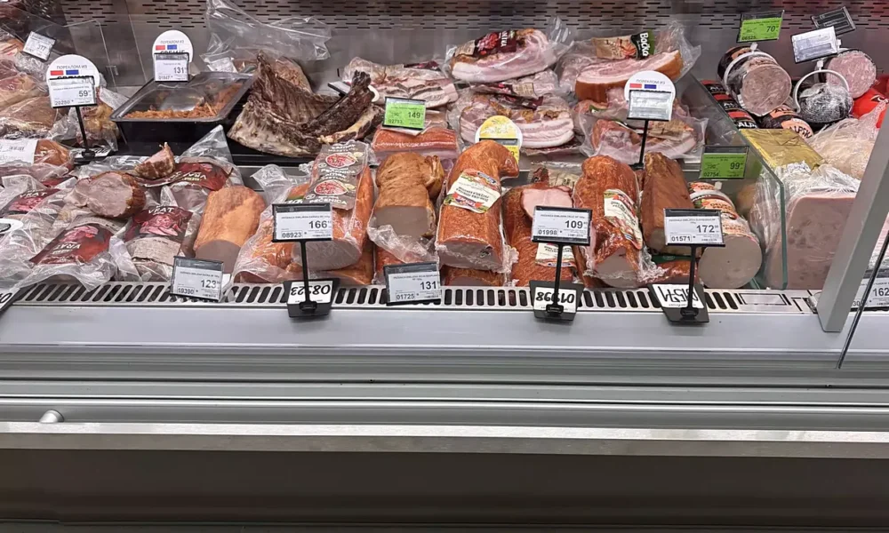 Szerbiában csökken csökken az alapvető élelmiszerek ára a nagyobb kiskereskedelmi láncokban
