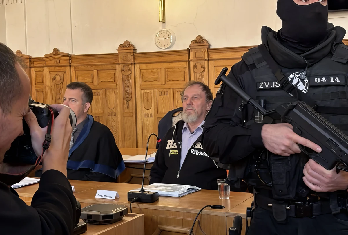 Katarína Habčáková ügyész és David Lindtner, a sértett miniszterelnök jogi képviselője szerint egyértelműen és minden kétséget kizáróan bebizonyosodott, hogy a vádlott különösen súlyos terrorcselekményt követett el