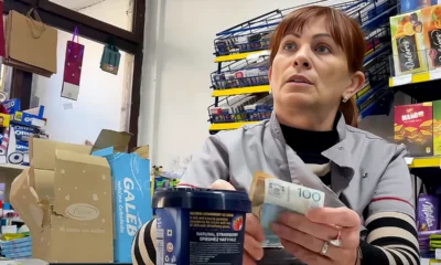 A szerbek lakta koszovói területeken a tilalom ellenére is lehet dinárral fizetni (Forrás: Screenshot)