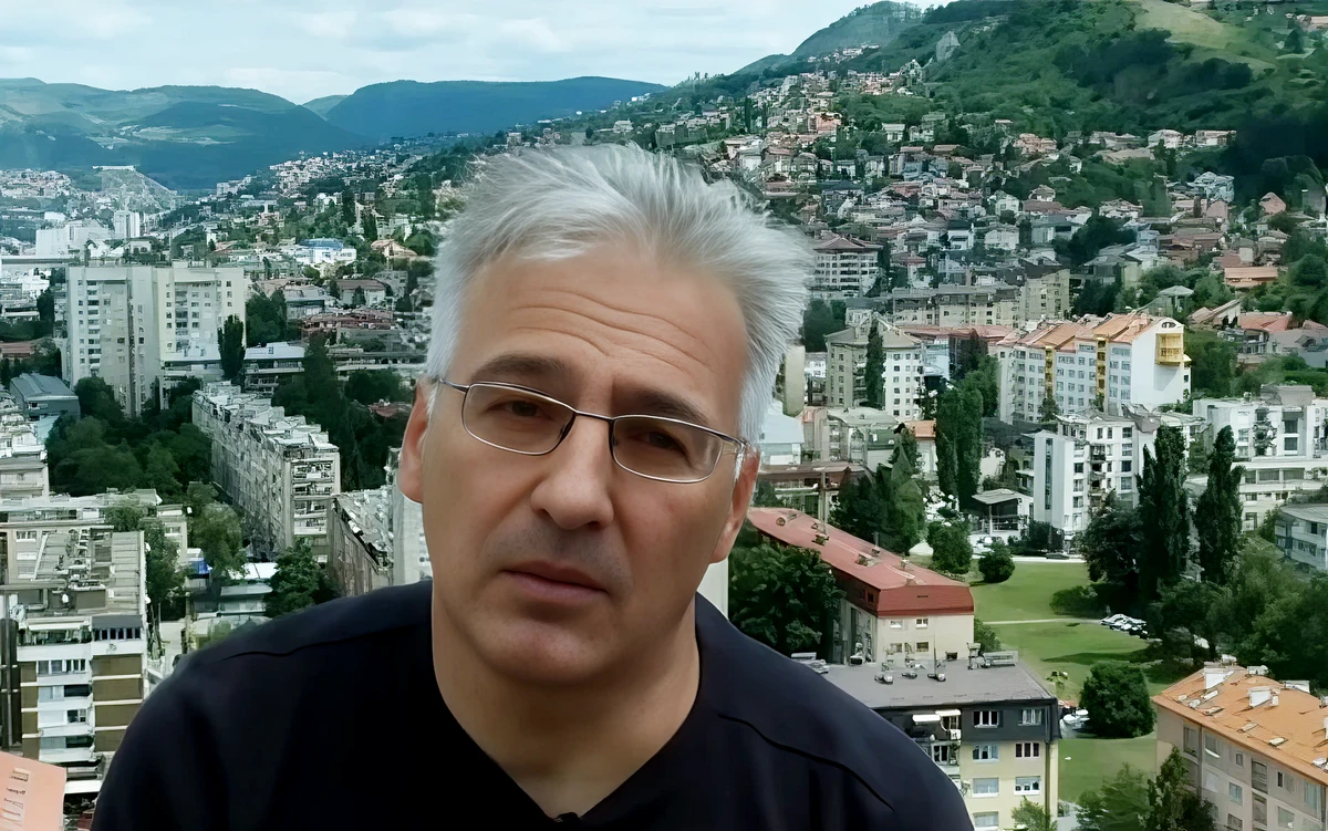 Vučić határozottan tagadja a „szarajevói szafari” kapcsán felmerült vádakat 4 Edin Subašić volt boszniai hírszerző egy elfogott szerb önkéntesre hivatkozott