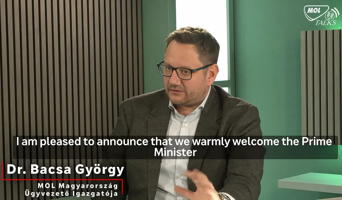 Nagy a riadalom Horvátországban a NIS miatt 3 A MOL ügyvezető igazgatója közölte, hogy március elején nagy szeretettel várja a horvát miniszterelnököt és a horvát állam képviselőit a DCU-üzem átadására (Forrás: YouTube, MOL Talks)