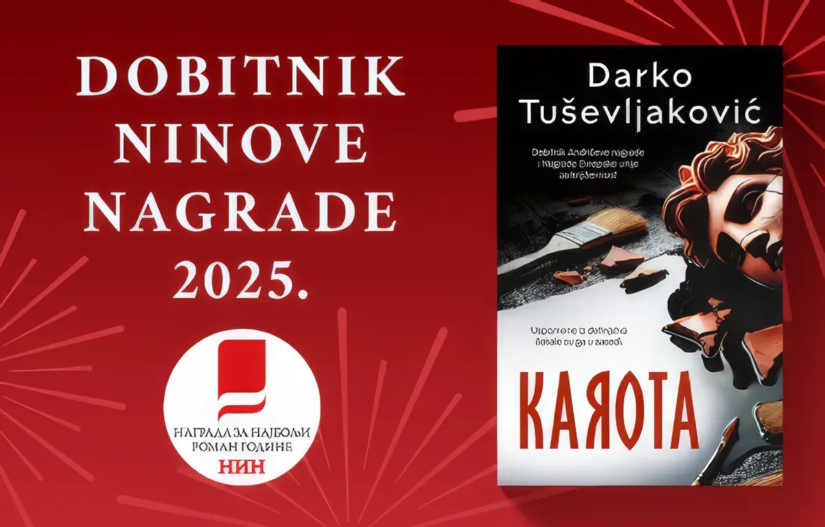 Az idei NIN-díjas regény egy szfinx árnyékában a Sárgarépa-kastély előtt