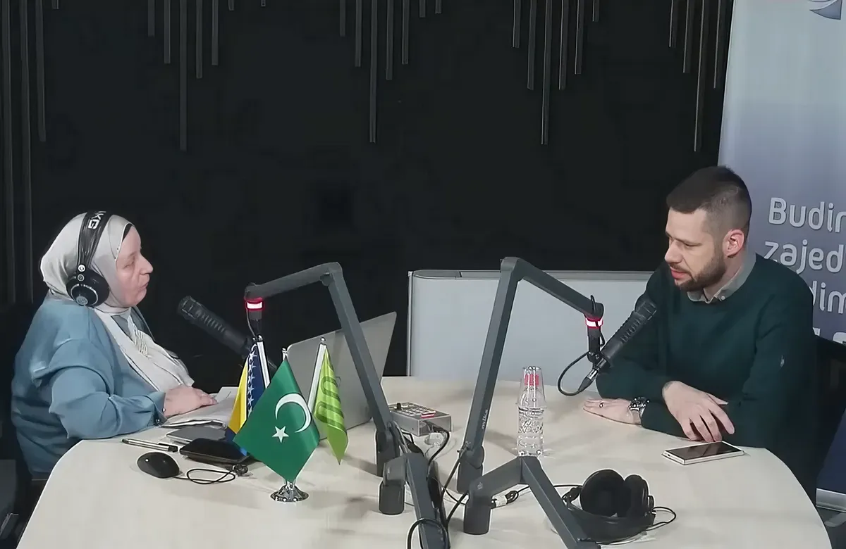 A bosnyák politikai elemző a BIR Rádióban