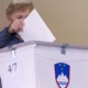 Az 1,7 millió választópolgár mintegy 70%-a vett részt a vasárnapi szlovéniai választásokon. De ki a győztes? (Forrás: X platform)