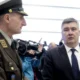 A vezérkari főnök "lesi" a főparancsnok, Zoki Bond szavát