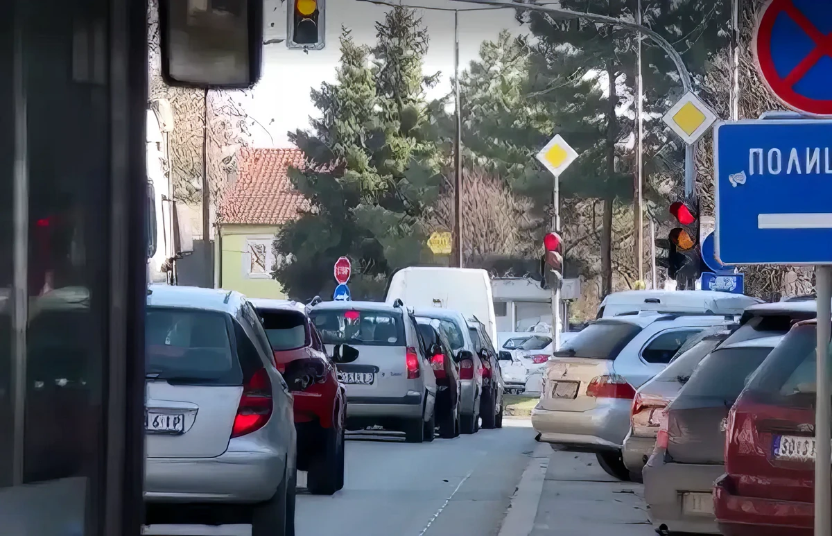Az utóbbi időben sok ismeretlen autó tűnt fel Kúlá