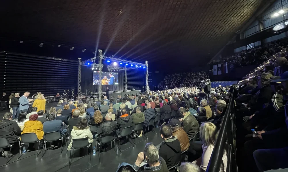 A VMSZ megkezdte a kampányolást a Fidesznek a Vajdaságban