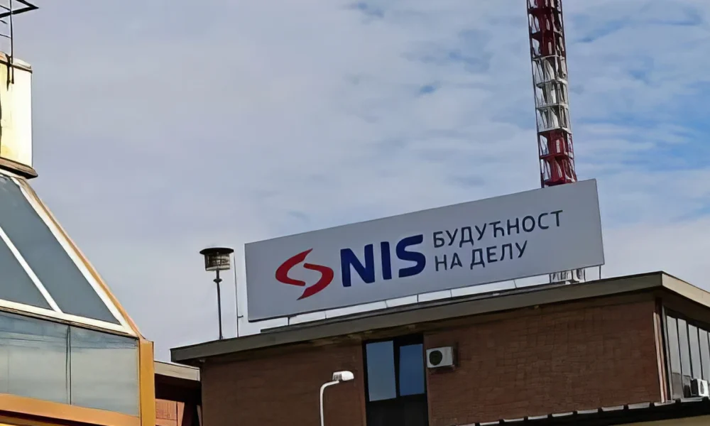 A tetten ért jövő, vagy a jövő már működik, valami ilyen hülyeség a NIS szlogenje, semmit nem jelent, de azért jól hangzik. Megállapodás viszont nincs