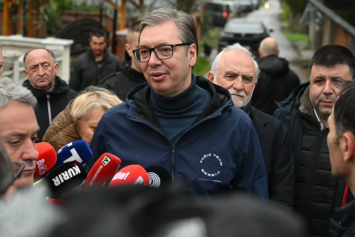 Vucsics Sanyi divatdiktátor is lesz, egyelőre önmagával alkot egy csapatot 