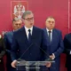 A szerb elnök a védelmi miniszter és a boszniai szerbek társaságában