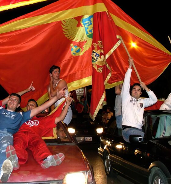 Egy közvéleménykutatás szerint öt montenegrói állampolgárból három (62.1% ) úgy véli, hogy Montenegró 2006-ban helyesen döntött, és függetlenedett Szerbiától