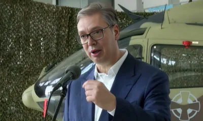 A szerb elnök a batajnicai katonai repülőtéren, gyakran keresi fel a szerb hadsereget