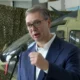 A szerb elnök a batajnicai katonai repülőtéren, gyakran keresi fel a szerb hadsereget