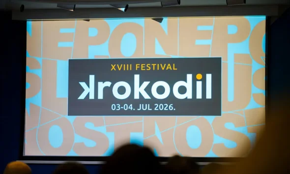 És persze, persze, ne gondoljuk tévesen: ez a Krokodil nem mai gyerek. Az idén már a 18. életévét töltötte be
