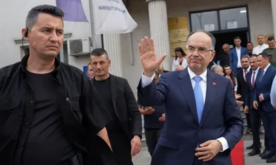 Bajram Begaj albán elnök dél-szerbiai látogatása során Bujanovacba is ellátogatott. Az albán politikai vezetők történelmi jelentőségűnek nevezték a vizitet, amely ismét ráirányította a figyelmet a presevói-völgy helyzetére. (Fotó: Facebook / Arbër Pajaziti)