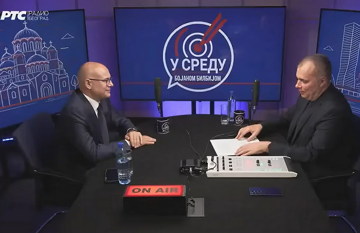 Kormányfő kerestetik, Vučić jelentkezhet 4 Miloš Vučević a Belgrádi Rádió adásában, amely valamikor régen az éppen aktuális hatalom szócsöve volt akár kifelé, akár befelé