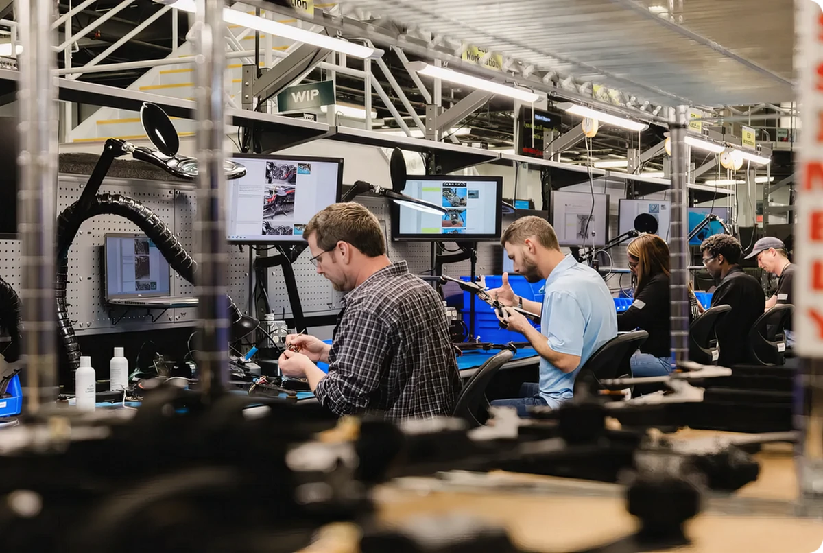 Eszéki drónok az amerikai hadseregnek 3 Az Orqa U.S. az európai harctéren bevált UAS-technológiát egy 100%-ban az Egyesült Államokban működő védelmi ipari bázisra helyezi át, és 2026 októberére teljes gyártási kapacitást biztosít (Forrás: Orqa US)