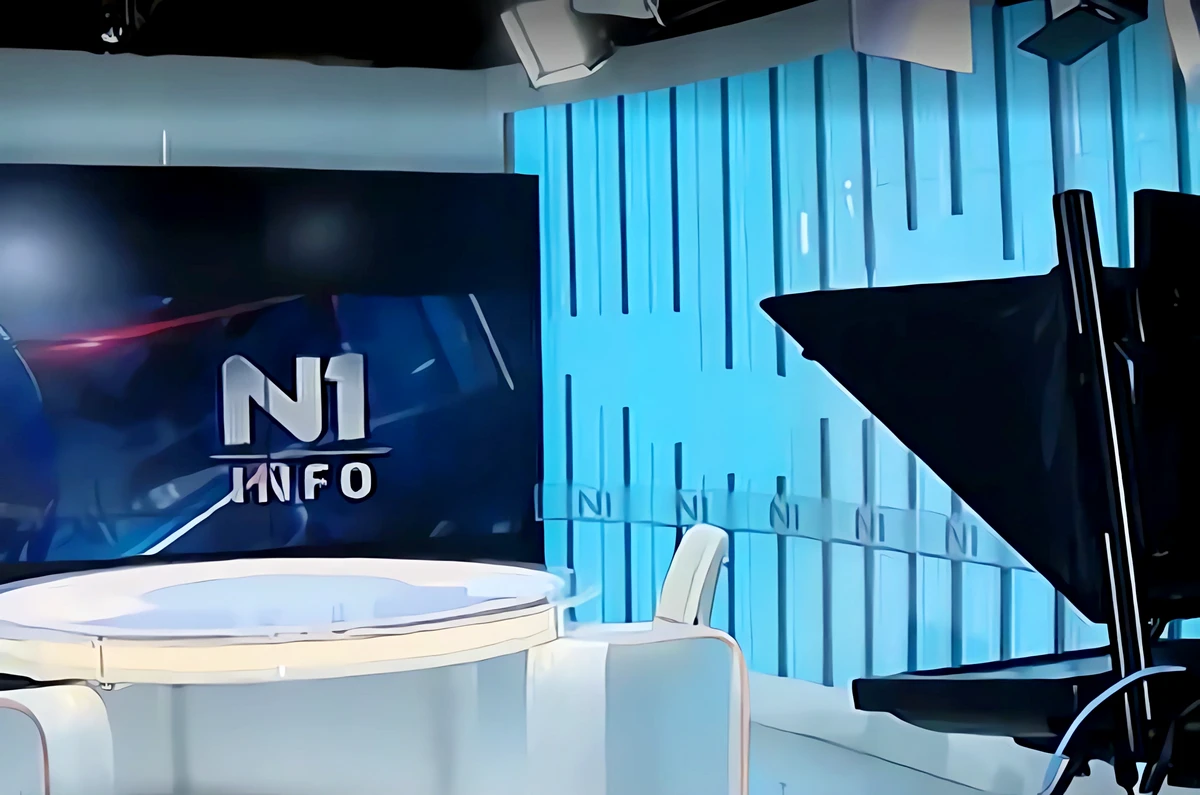 Miniszteri recept a szerb hírekhez: útmutató az új gazdának 5 Az N1 híradójának a stúdiója, vajon kit ültetnek oda, mert abból sok minden kiderül