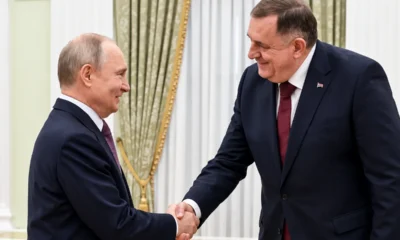 Milorad Dodik a moszkvai találkozó után „rendkívülinek” nevezte a Vlagyimir Putyinnal folytatott megbeszélést. Az SNSD elnöke külön kiemelte, hogy az orosz államfő sok sikert kívánt a Republika Srpska kormánykoalíciójának a közelgő bosznia-hercegovinai választásokon, és ez szerinte különösen fontos - vagyis folyik a a boszniai szerb nép hülyítése ezerrel